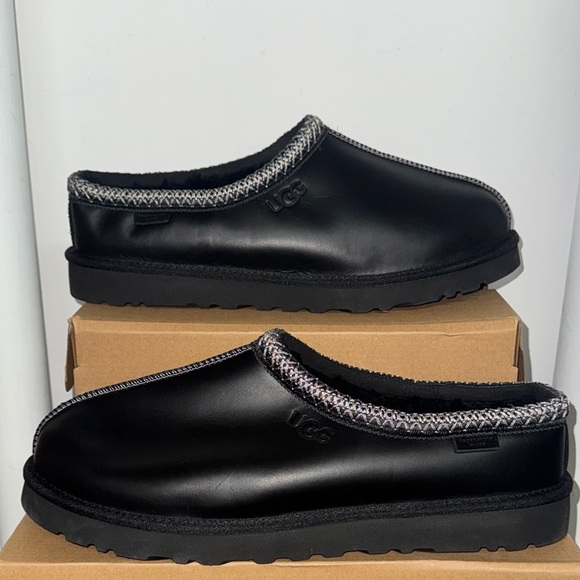 UGG Other - UGG TASMAN LTHR REGEN